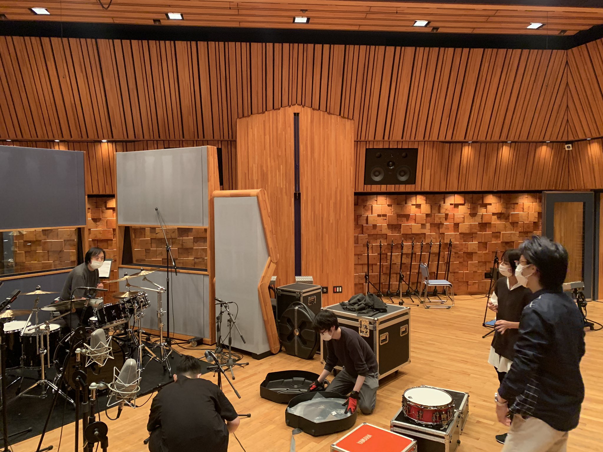 川村竜 今日は午前中から稼働 まずはbunkamura Studioにて 山城秀夫さんと鈴木直人さんと あの作品のあの曲です 詳細は後日追って T Co Frsckhgok6 Twitter