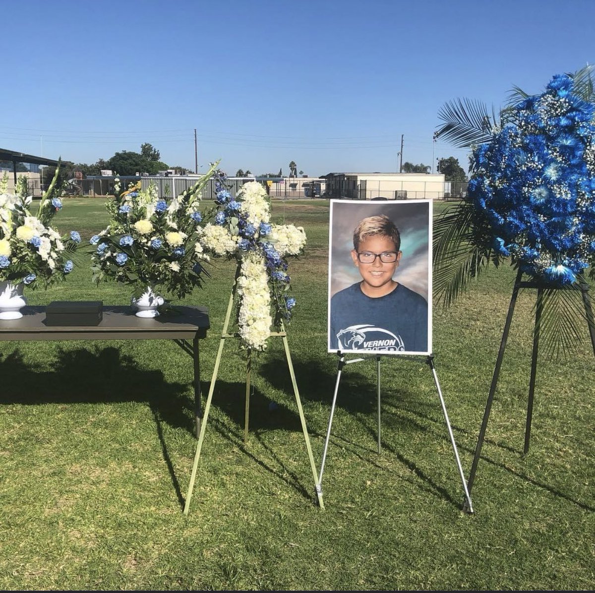 Vernon_OMSD's tweet photo. No matter the time that passes, we will always remember you John. Forever in our hearts💙🙏🏼. #3years #difj https://t.co/YnqFIYHAjy