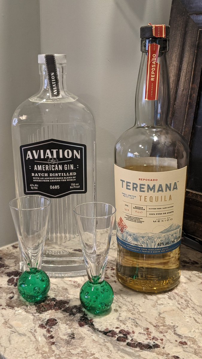 TheEmCEffect's tweet photo. Hey @TheRock @Teremana @VancityReynolds @AviationGin, do you ever wonder what it would feel like getting these two together? #GoodTimes https://t.co/MPGnl55M4I