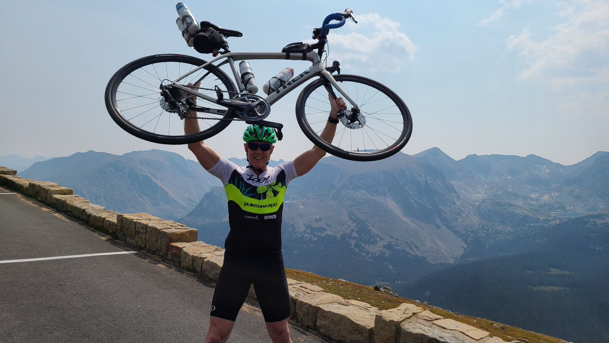 timhackbardt's tweet image. Tackled 5 of the top 10 hardest climbs in Colorado this week. Pikes Peak #1 (14,115 altitude), Mount Evans #2 (14,130 altitude), Trailridge #3 (12,110 altitude), Independence Pass #8 (12,095 altitude) and Left Hand Canyon/Brainyard Lake #10 (10,400 altitude).  Epic
