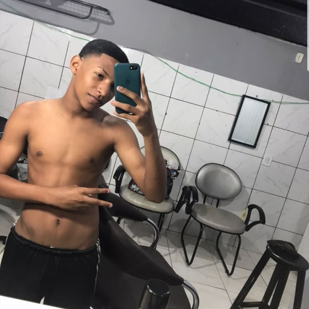 coee_grtinho's tweet photo. 🥵 https://t.co/dE9MDLsXjr