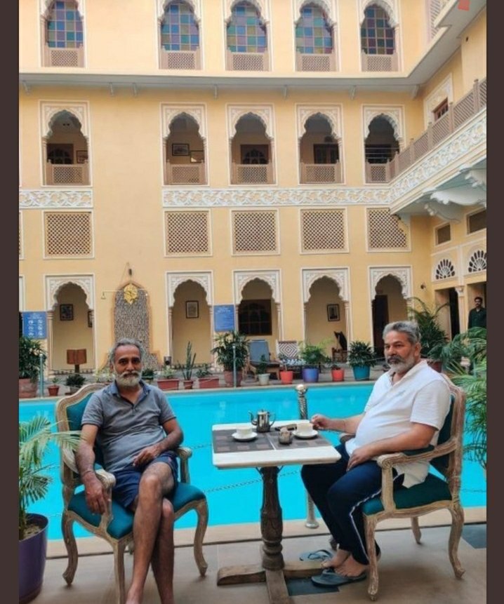 RSSFan4622's tweet photo. #कट_वा_राकेश_टिकैत
Caption plzzzzz....
............ https://t.co/1demXl439c