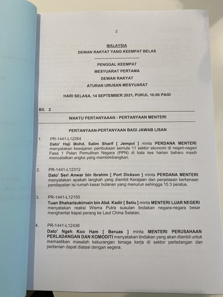 thevibesnews's tweet photo. JUST IN
The confidence vote for PM @IsmailSabri60 is not slated in the Dewan Rakyat order paper for the sitting between September 13 and October 12.
However, the motion to pick a deputy speaker is on the cards. @AzalinaOthmanS quit as deputy on August 23. https://t.co/8C8R4NMakN