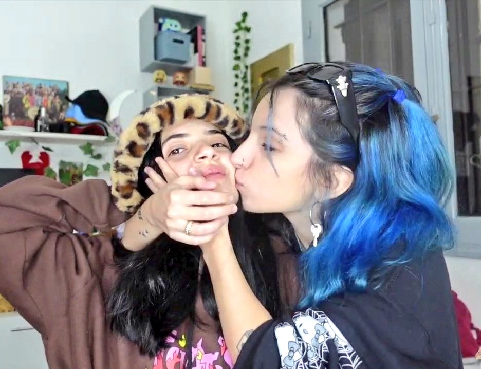 lumltfn's tweet photo. lo chiquitas que son, nopuedo lloro brillitos😭
Briangie es real no supero https://t.co/3eZrQJqOSZ