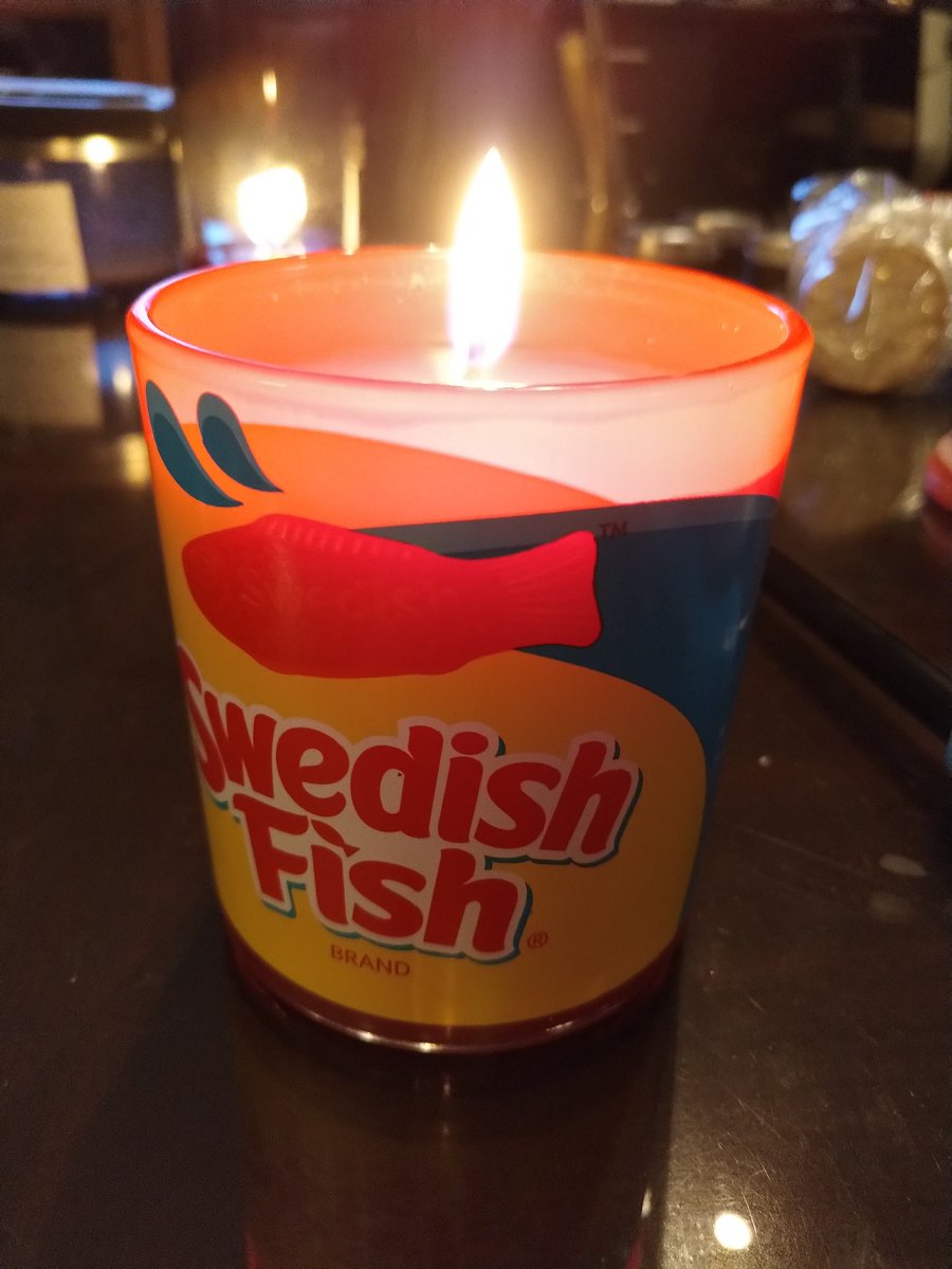 hyperfx's tweet image. I can&apos;t even remember the last time I posted something on this Twitter account, so here&apos;s a few random photos for anyone following me to enjoy #randompic #Minions #guitar #Guitarist #swedishfish #Halloween