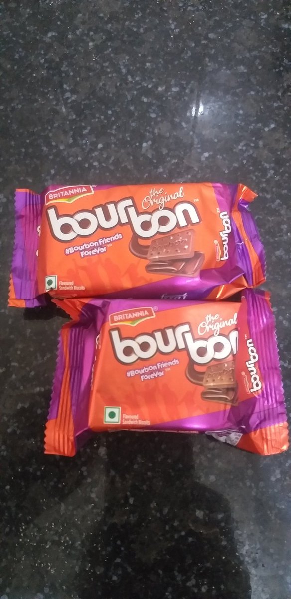 amandchawla's tweet photo. शायद इसे भी #महंगाई ही कहते हैं 🙄🤐😷
#petroldieselprices
#LPGPriceHike
#PriceRise
#ReduceSize
@BritanniaIndLtd #Bourbon https://t.co/nLA2JRsaWO