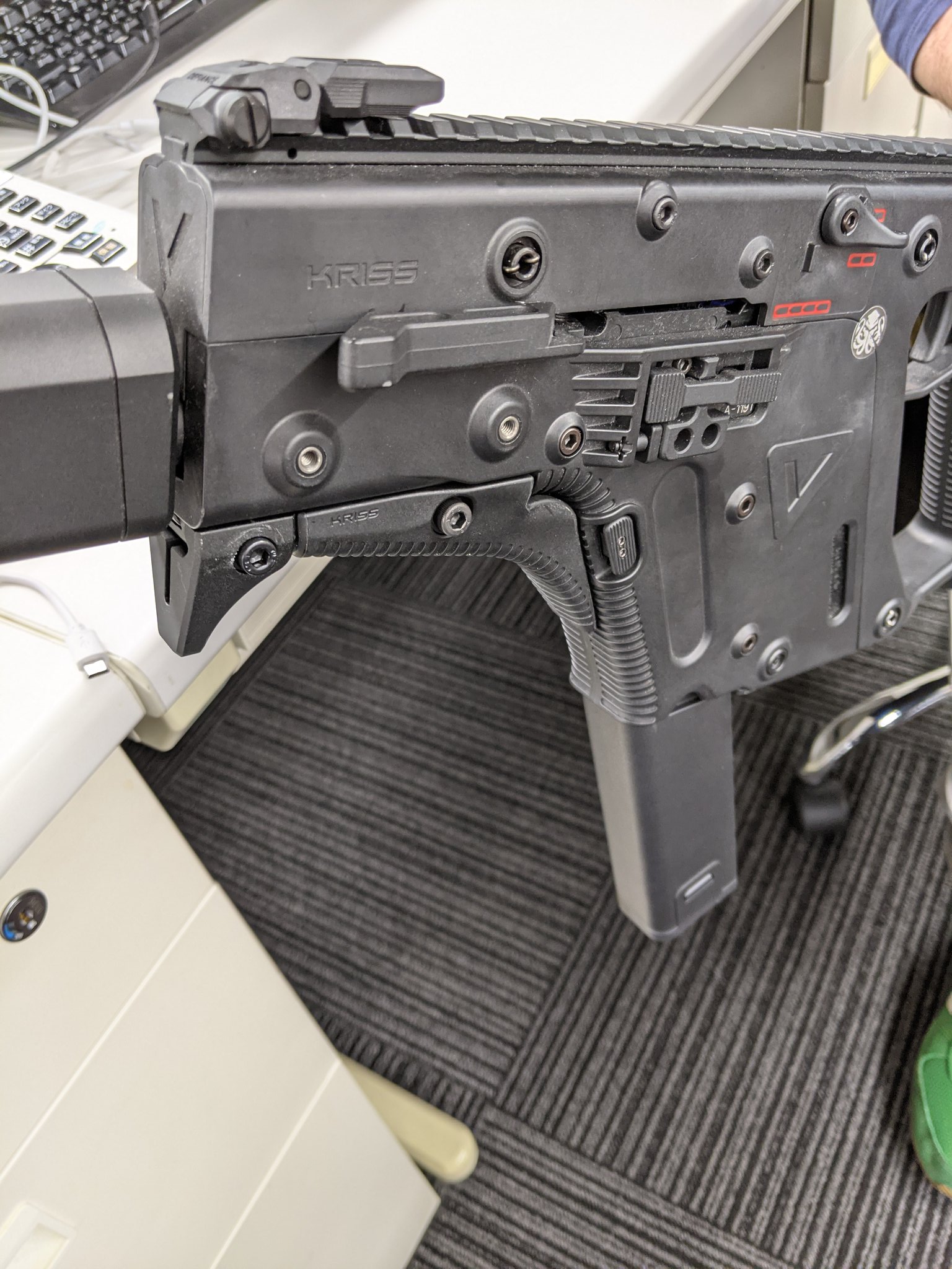 クリス KRISS Vertical Grip with Handstop クリスベクター