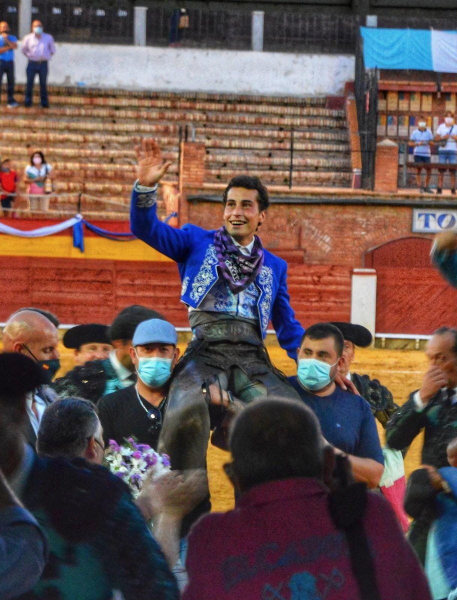 Los sueños se cumplen para los que nunca se cansan de intentarlo. 
#MarioPerezLanga #PerezLangaEnEstadoPuro #MPL #Calatayud #Temporada2021 #PuertaGrande