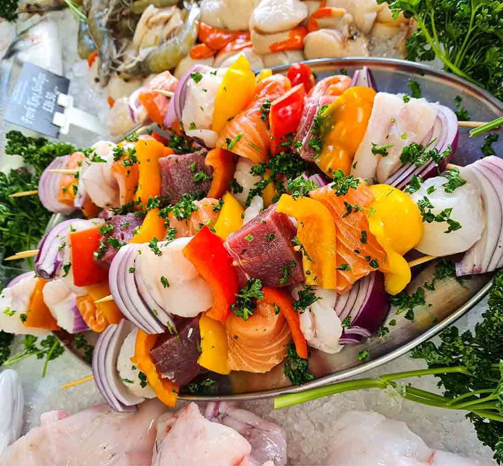 When the sun is out these make a tasty #BBQ choice. Fish kebabs #cod #tuna #salmon all on one skewer and ready to go. Lots of healthy colours. Look for them in our #MuswellHill shop. #Fishmonger #Localshops