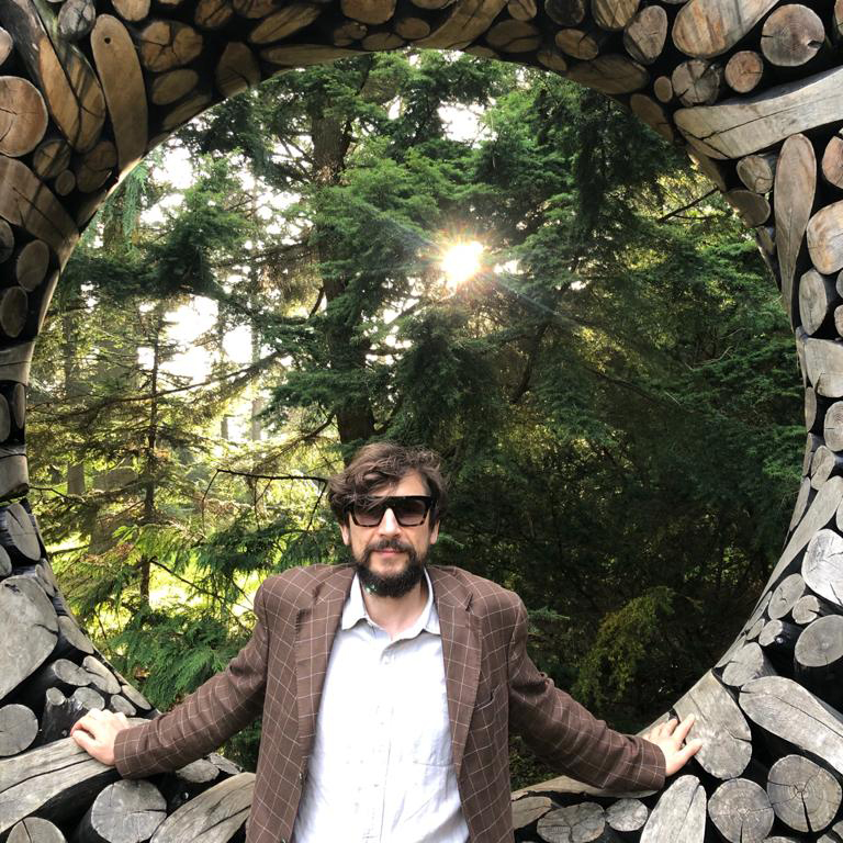 Next show - Norway, Sep 17, 2021! Looking forward to giving solo performance and talk, part of a Research Seminar on Belarusian Music, UiT The Arctic University of Norway!
facebook.com/events/5625847…
#Belarus #Belarusian #BelarusianMusic #Alternative #alternativerock #sashailyukevich