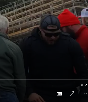 creek_twit's tweet photo. #Rufio (Nordean) coming over the wall in the same place at 3:44 of that video. I expected him in front of #GrumpyPB and #ClockworkAlexPB based on the order crossing the lawn. https://t.co/3WvPR7ipMD