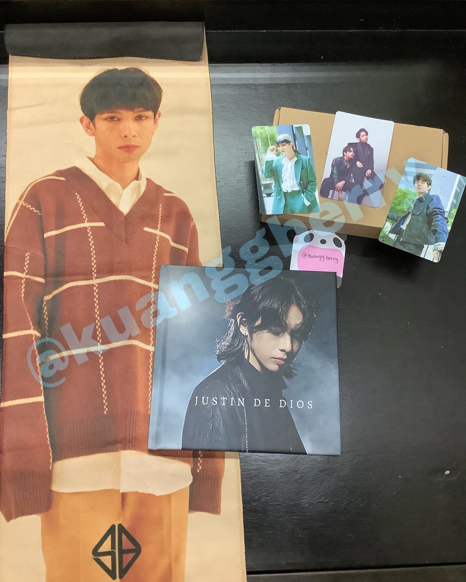 kuanggberry's tweet photo. JAH DE DIOS / KENTIN GA 💙

2 winners, 1 set each^^

Jah set - cloth banner, 10p photobook
Kentin set - kentin mystery box 

mechanics:
-like &amp; rt this tweet 
- reply with which set you want + your fav jah joke OR kentin moment + recent tags

ends sept. 8, 6pm
@SB19Official #SB19 https://t.co/yuP0MjyFG9