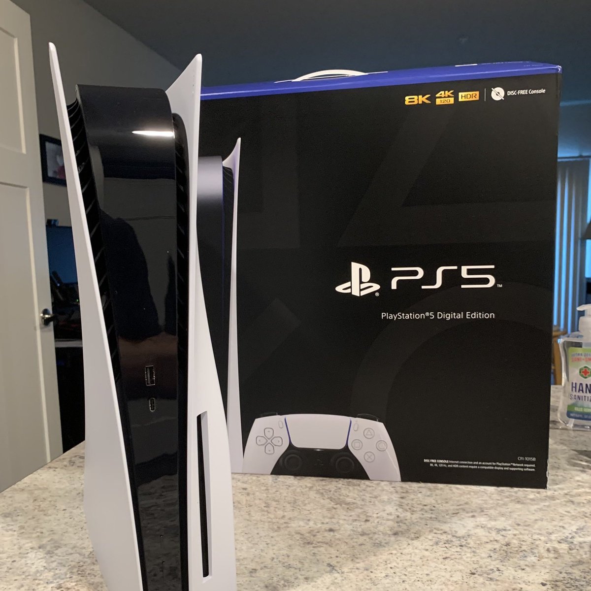 بلاستيشن 5 /سوني 1 تيرا tweet media