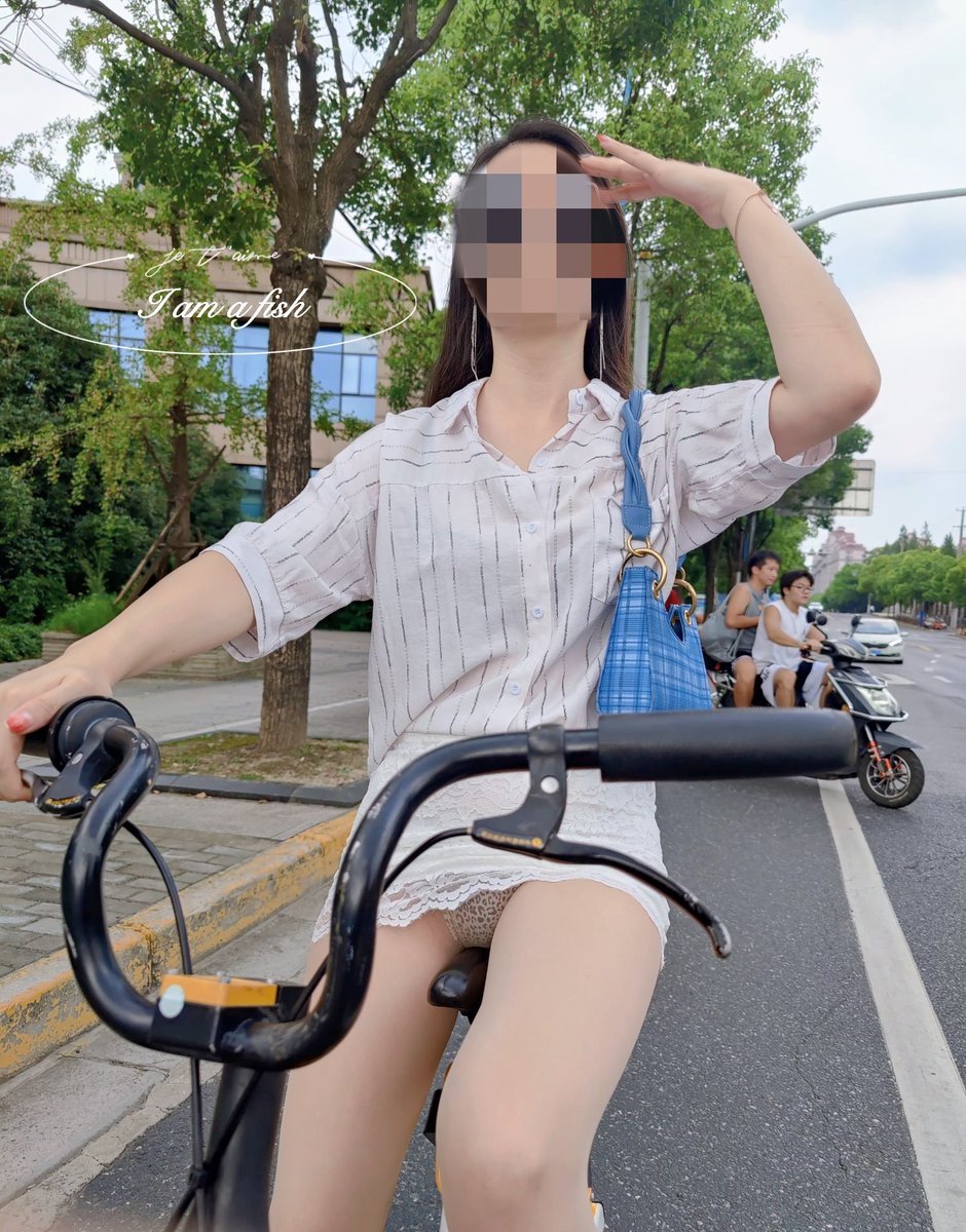 骚鱼出行🚲👠
#丝袜 #丝袜高跟鞋 #丝袜控 #腿控 #反差婊 #反差母狗 #淫妻 #羞辱 #意淫 #骚母狗 #公交车 #淫荡 #腿 #高跟 #恋腿 #粗口 #制服 #制服诱惑 #淫荡人妻 #绿帽 #学生妹 #骚货 #贱货 #灰丝 #肉丝 #美腿 #露出 #情趣 #母畜