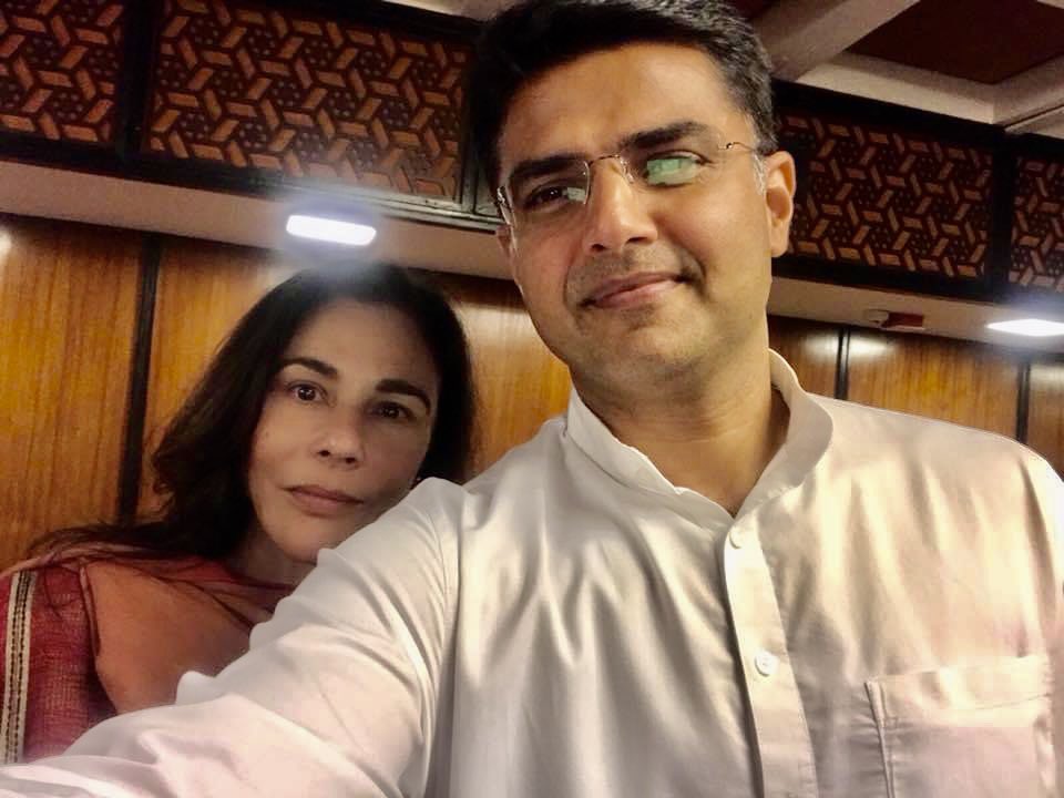 ArchanaDalmia's tweet photo. जन्म दिन की बधाई और बहुत बहुत शुभ कमाना … ईश्वर आपको लोगों की सेवा करने की क्षमता और सौभाग्य ���्रदान करे
 @SachinPilot  #सचिन_पायलट 

 #सचिन_पायलट https://t.co/UrzopTFxMm
