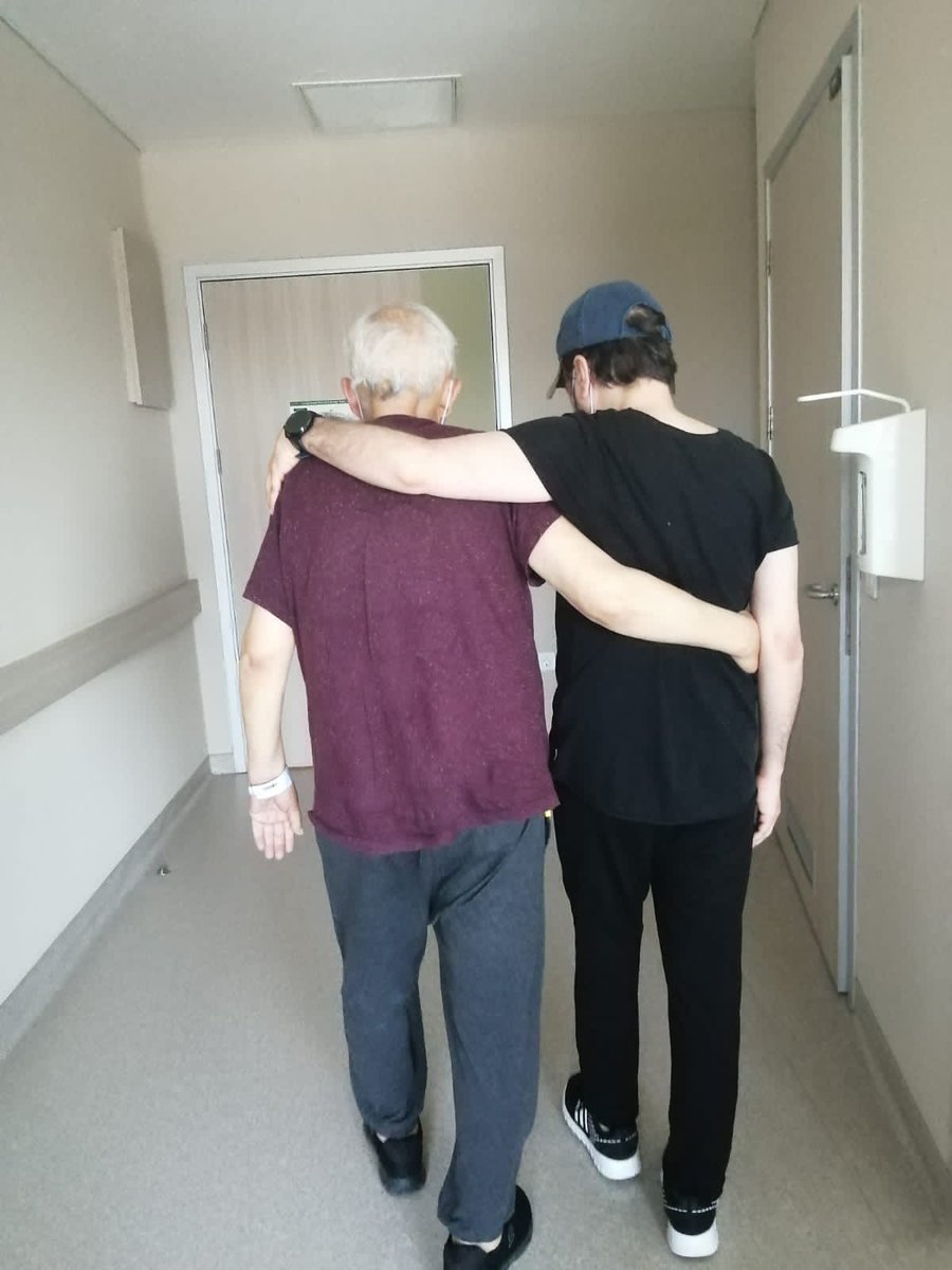 En sevdiğim arkadaşımı, ustamı, yoldaşımı, öğretmenimi, babamı kaybettim. Hiç büyümem sanıyordum, ben dün büyüdüm. Sıraya girmiş anıların izinde biraz soluklanıp döneceğim. Sağlıkla kalın.