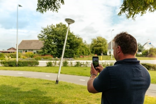 TechVisorNL's tweet image. Decos: Van mopperen naar melden tinyurl.com/yhzdq3mf #Decos #Mobility