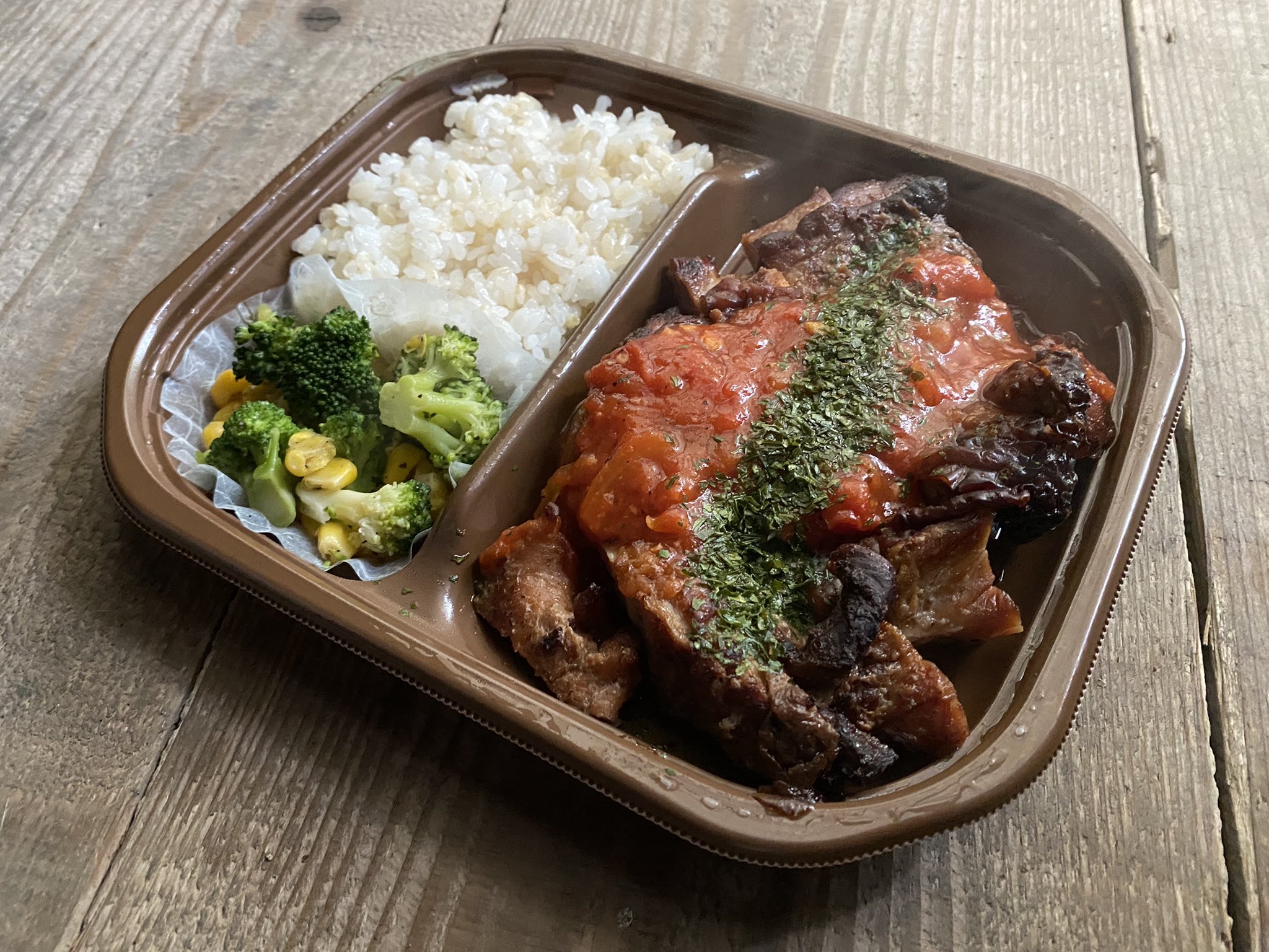 セブンイレブンから神商品が登場 たんぱく質が摂れるグリルチキン弁当 がダイエッターにおすすめ 話題の画像プラス