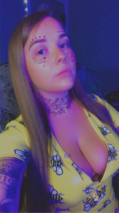 Live on Twitch ✨ https://t.co/STL53cOaU8 https://t.co/eumtIeLbXq<a href="/tag/onlyfans"class="tags"><span>#onlyfans</span></a>