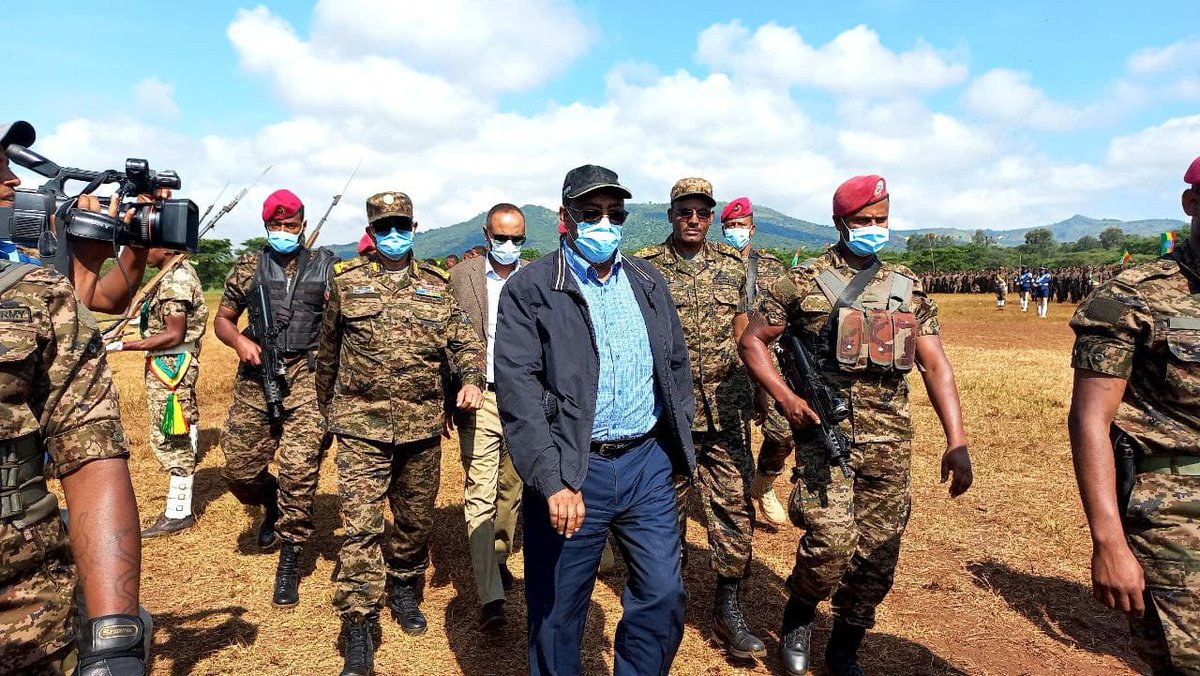#Ethiopia: Biersheloko basic military training center is graduating 34th round cadets. 
The ceremony is being attended by Deputy PM &amp; Minister of MoFA, Demeke Mekonnen, &amp; Lt. General Asrat Denero,Chief commander of Ground Forces of the Ethiopian National Defense Forces.

EPA/EBC