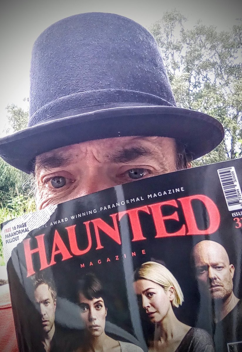 !uoy rof ti dexiF
First class hat-wearing #hauntedselfie from an absolute legend!