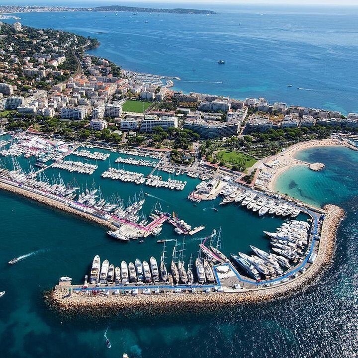 Cannes Yachting Festival⁠ starts today. 

It runs from September 7th to 12th. Check out the best yachts and the best of the #CotedAzurFrance! 
⁠
📷 <a href="/YachtingCannes/">Cannes Yachting Festival</a> #cotedazur #cannesfrance #frenchriviera #cotedazurfrance #cannesyachtingfestival <a href="/Cannes_France/">Cannes, France</a>