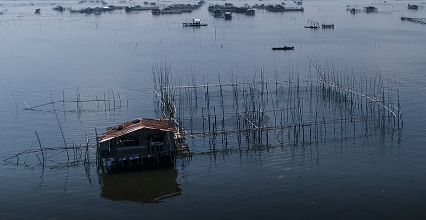 denrcalabarzon's tweet photo. 𝐑𝐄𝐀𝐃:Small-scale Fisherfolk to Benefit Most from Dismantling of Illegal Fish Cages, Pens in Cavite - DENR

https://t.co/mWnsyOS010

#DENRCALABARZON #TayoAngKalikasan #ManilaBayRehabilitationProgram #BattleForManilaBay https://t.co/FEOv44YOkT