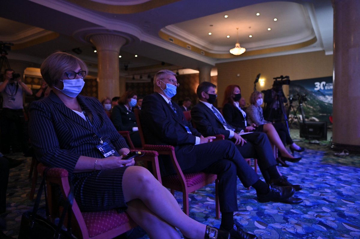 PLParliament's tweet photo. 👉30th #EuropeOfTheCarpathians conference during the Economic Forum in Karpacz, Poland has started. Organizer: Sejm Chancellery, partner: Wacław Felczak Institute for 🇵🇱🇭🇺Cooperation. Now, a discussion is held on how young people from Central Europe see Europe's future #Forum2021 https://t.co/mOoiJk3nuV