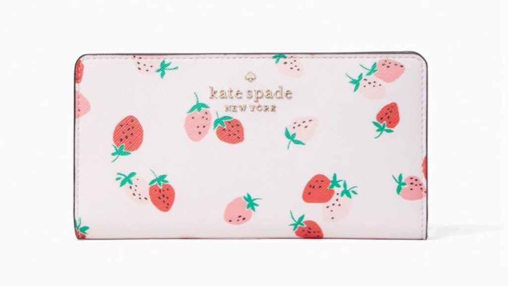 BlossomyBri's tweet image. The way I would kill for this collection 🍓