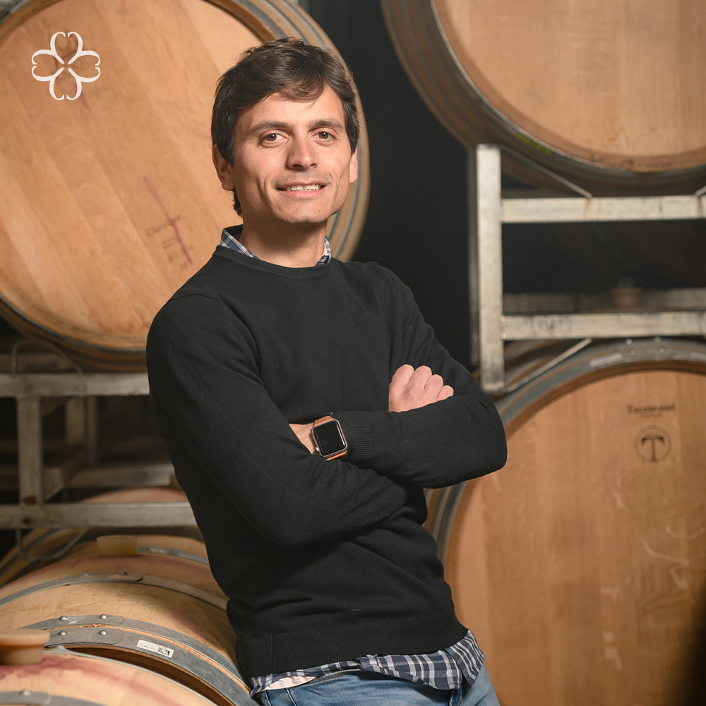 ¡Feliz día Nacional del #Enólogo!

Cada 7 de septiembre celebramos el trabajo dedicado nuestros enólogos. Paul Hobbs, Andrés Vignoni, Diana Fornasero y Nicolás Antich combinan cada día su conocimiento técnico y su pasión para crear vinos que dejan nuestra huella en el mundo.