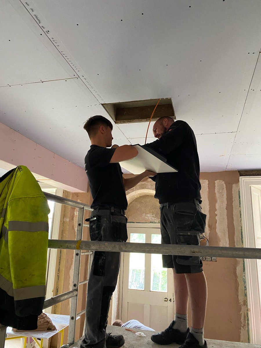 control_visual's tweet image. I N V I S I B L E    S P E A K E R S 
Sound you notice but speakers you don’t… 
In our clients nearly refurbished kitchen we installed the Sonance  invisible speakers which are designed to deliver unparalleled sound quality and unrivaled aesthetics you have to hear to believe…