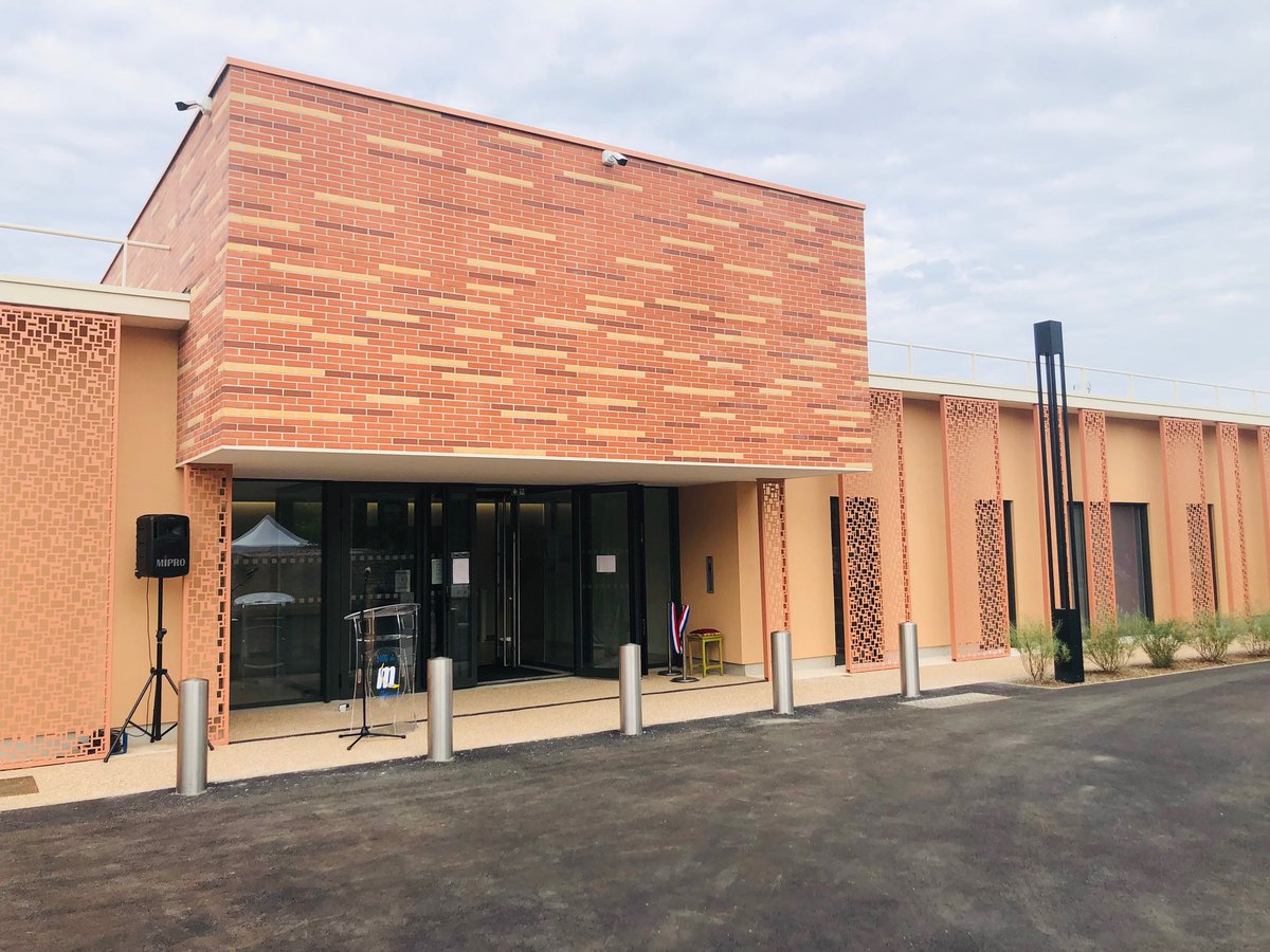 #Migennes #Sante Les Maires de l'Agglomération Migennoise ont inauguré la nouvelle Maison de Santé le 04/09, en présence des financeurs (État, Région, Département) et de tous les représentants des autorités Politiques, militaires et Civiles réalisé par le cabinet UBIC.