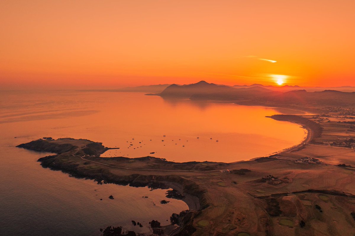 NefynGolfClub's tweet photo. Biwtar o lun arall gan James Tatham / Another beauty by James Tatham ☀️⛳️👌😮 https://t.co/Jd3pnGf3EJ