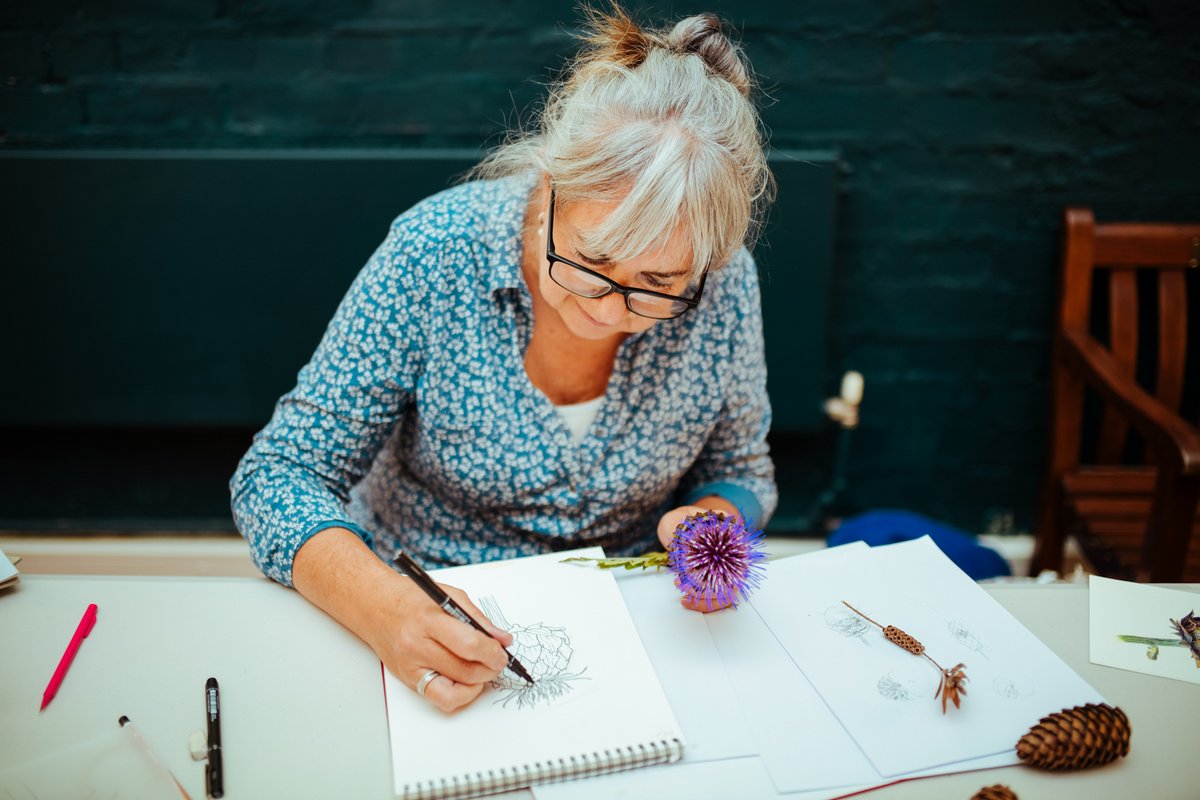 TheMoRW's tweet photo. Want to know more about #arthistory?Join #artist Debbie for an entertaining talk on the #History of #Botanical Illustration #CaveDrawings on THURSDAY 21st OCTOBER 7PM Enjoy a glass of wine & the exhibition too!
#art #illustration #design
https://t.co/z63N21PwQ3 https://t.co/wT6JCRTSgJ
