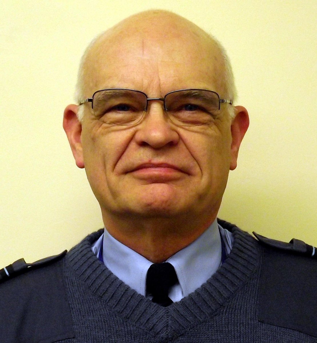 New OC for Kent Wing!!! Excited to see how Wg Cdr Ian Woodhouse drives the Wing forward under the new normal. ICYMI: facebook.com/339320190537/p… <a href="/RegComdtLASER/">RC LASER</a> @REGSSOLASER <a href="/Kentaircadets/">Kent Wing Air Cadets</a> <a href="/ComdtAC/">Commandant RAF Air Cadets</a>