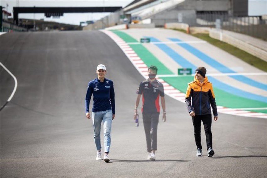landocherry's tweet photo. the ghost of alex albon is now hanging around the williams garage https://t.co/KZWltbl1AE