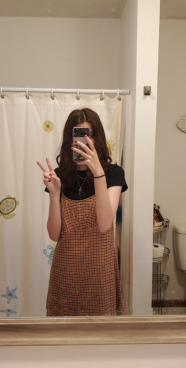 bisexualmcyttwt's tweet photo. Spooky season fit check🎃👻 https://t.co/Q1wDHne4Vl