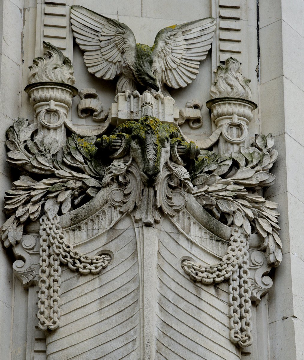 Manchesterdeta2's tweet photo. Former #Manchesterliners building #detail in St Annes Square #Manchesterphoto #Manchesterdetails #Manchesterimage #Manchesterphotography
@ILoveMCR @mcrhistfest @McrHistory @Manchesterpast @ManchesterRTs @Manc_Pictures
#Mcrdetail https://t.co/wRrXIB2iXy