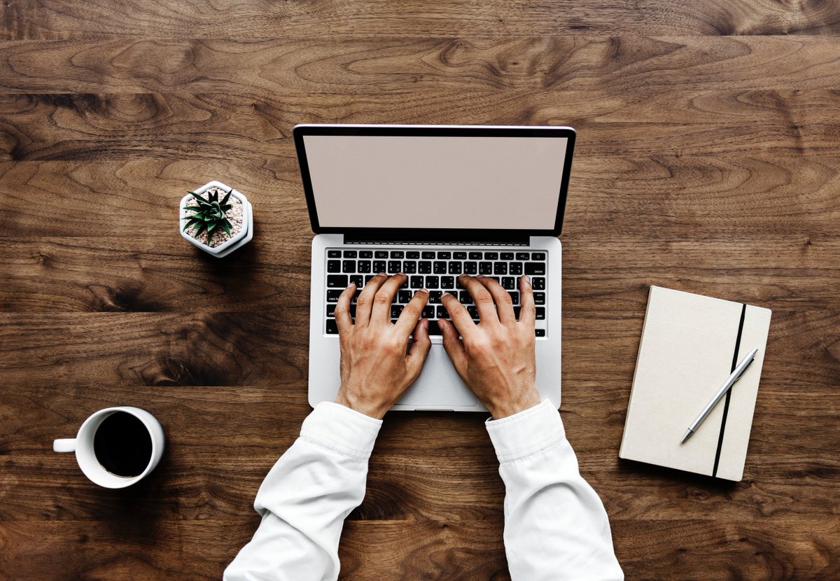 thehostingpool's tweet photo. The Ultimate guide you need to setting up your online business 2021 to 2022.
New stats and all the tools to build and improve your online business
https://t.co/gWsvZ9ar1x
#WexfordHour 
@thedesignpool 
#ShopLocal 
#clickirish https://t.co/MeNhJDJaBK