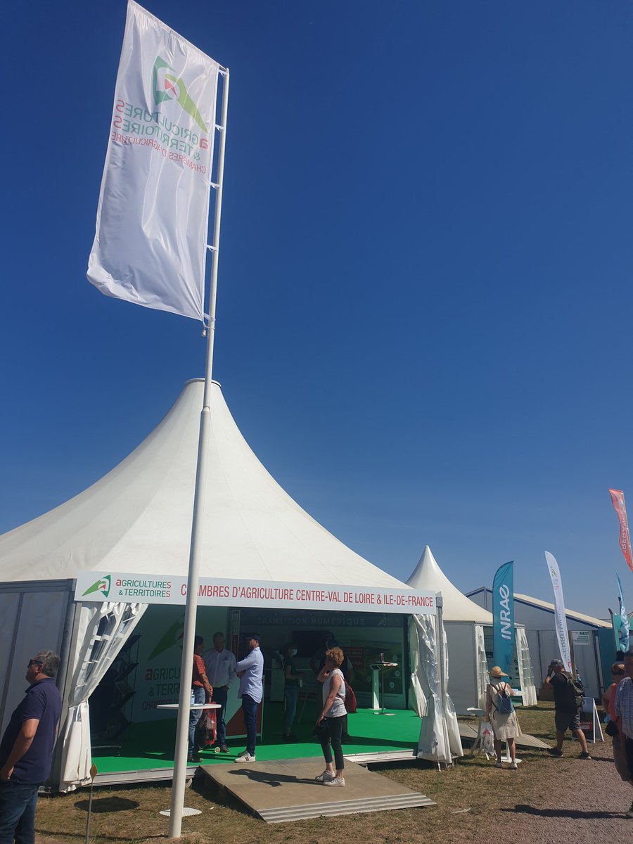 CAIDF's tweet photo. [En direct] - @CAIDF @ChambagriCvl et @ChambagriFrance sont présentes au salon #Innovagri2021 
➡️ Au service des agriculteurs au quotidien pour faire face aux enjeux et les accompagner dans la transition
 #optiprotect @MesParcelles_ #PROAGRI
👉 Rdv sur notre stand jusqu'à jeudi https://t.co/LcNiSEI9QH