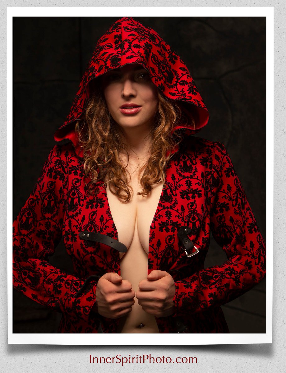 NathanMiller99's tweet photo. Ready for the rain? Makes for some cool images, no matter what you wear @ https://t.co/Dv9nT4Fa6H
..
#FineArtPhotography #BoudoirPhotoshoot  #TopCalgaryBoudoir #InnerSpirit https://t.co/IiHATgMAgG