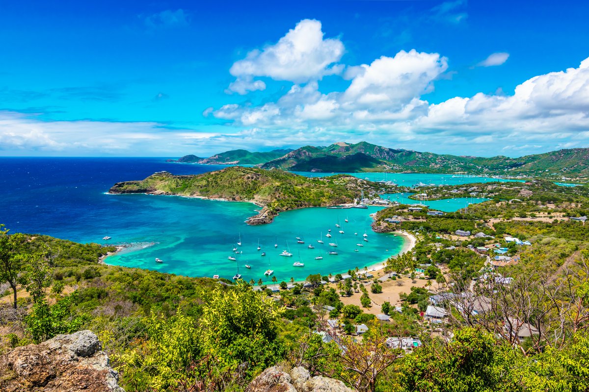 TradewindVoyage's tweet photo. Icons of the Caribbean - Nov ’21 – Apr ‘22

Discover the Caribbean favourites of Barbados, Antigua and Saint Lucia.

https://t.co/G1J7nZwfCy

Voyage Prices From £1,799pp 

Call: 0808 239 9289

#TradewindVoyages https://t.co/Pxzt86Qsnw