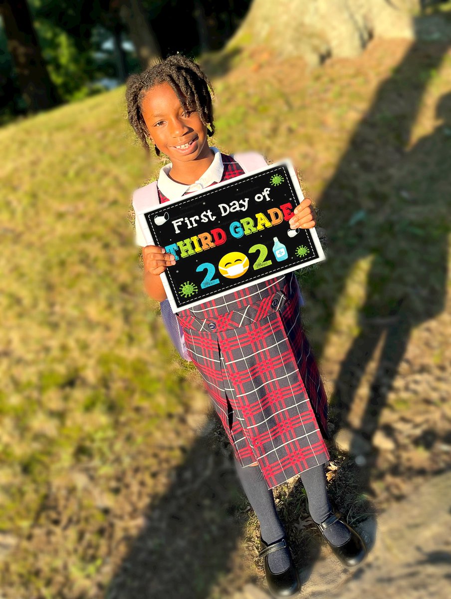 Frank_TheBarber's tweet photo. ZoΓ«βs First Day of 3rd Grade ππ Do your thing baby girl π #zpeanut #3rgrade #backtoschool #fox29goodday @FOX29philly https://t.co/eWuxNN3RJH