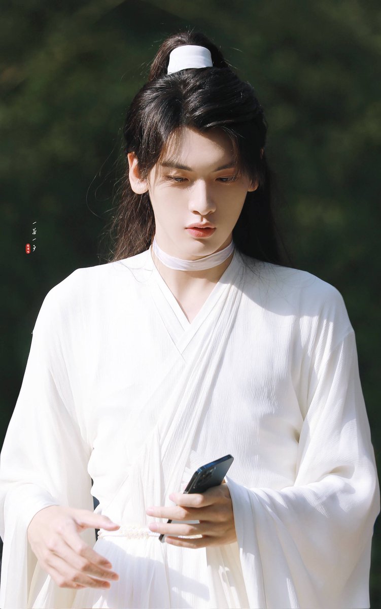 1230X0528's tweet photo. 09072021 

•onedreamonething__翟潇闻
#TGCFLiveAction https://t.co/jMBrxq2c7w