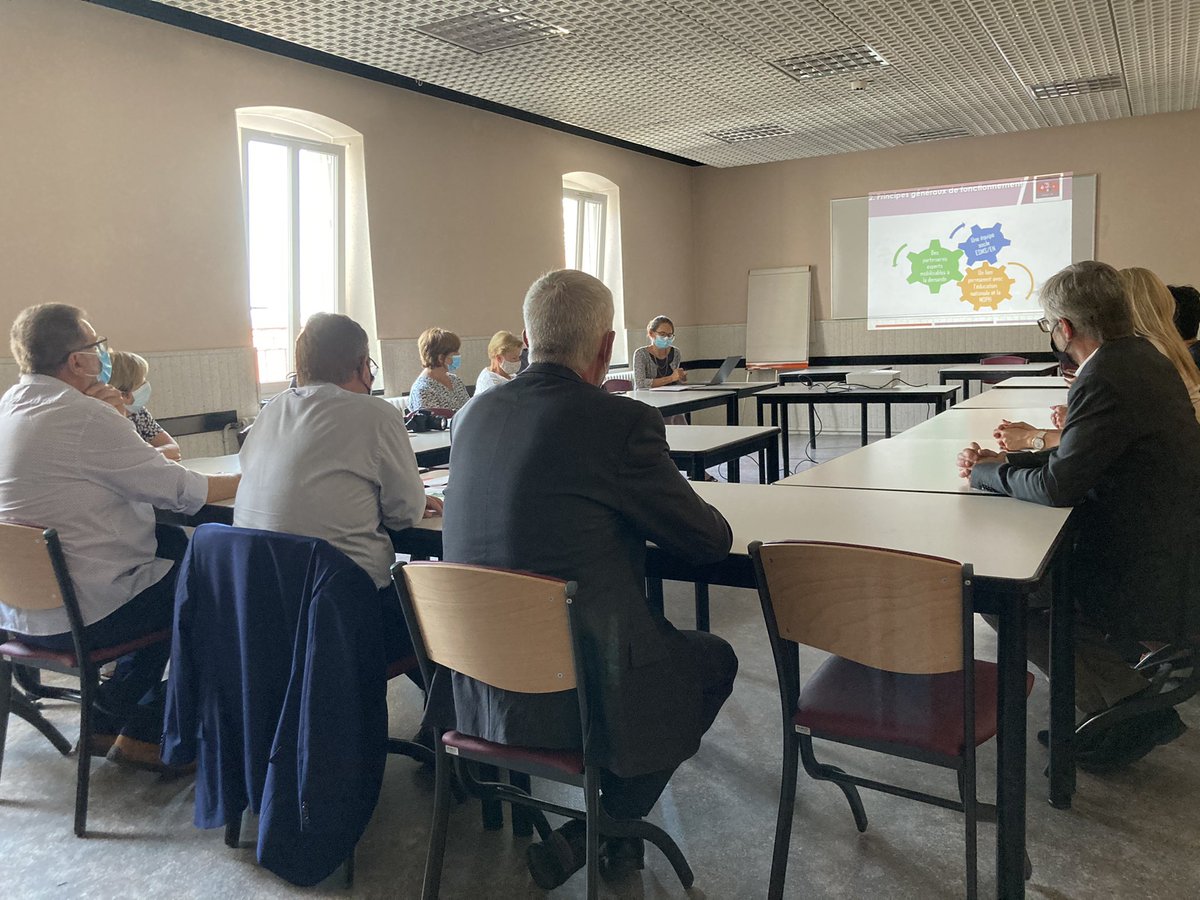 acnancymetz's tweet photo. #Rentree2021 #EcoleInclusive en partenariat avec l’AEIM de Meurthe-et-Moselle. Le recteur @HuartJean visite l’institut médico-éducatif (IME) de Saint-Nicolas-de-Port : présentation de la cité scolaire inclusive et des équipes mobiles d’appui médico-social à la scolarisation https://t.co/QKx6GLTt5O