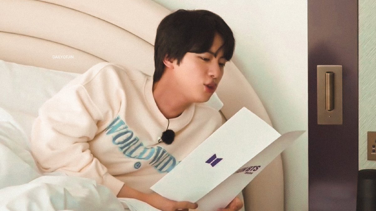 dailyofjin's tweet photo. 📸 #JIN ✨ https://t.co/4UPU3JY4xw