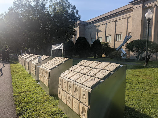 TExpLAlvernia's tweet photo. Thank you @RDGmuseum for hosting this beautiful event that celebrates essential workers! Handprint no. 61 belongs to @Adelle_Schade who was honored for her work in developing the Berks PPE Resource Network. #MindsofSRI #Touchisessential #readingpublicmuseum https://t.co/fug5ffMc1x