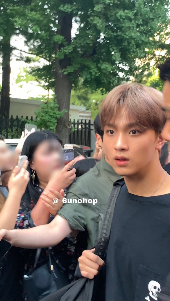 hcsohandsome's tweet image. แฮชานกับกล้องสดอ่ะหรอ