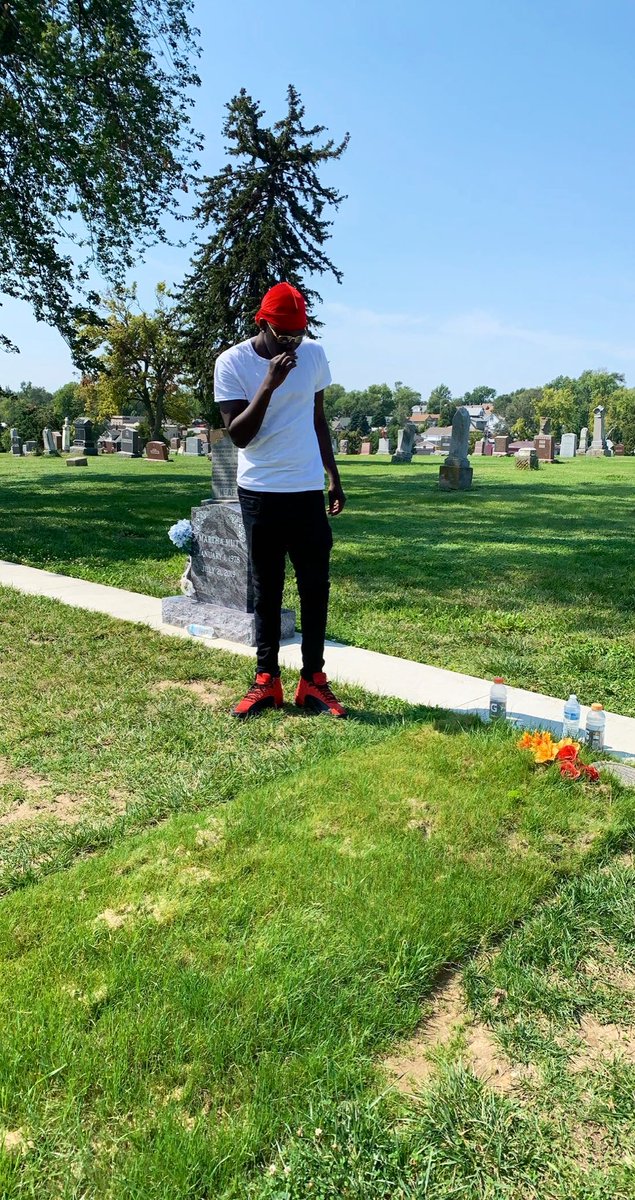 YoungMajok's tweet photo. Not a day go by I don’t think about to you #mudbrother #LLDOOFLE https://t.co/0A3gZfUIGj