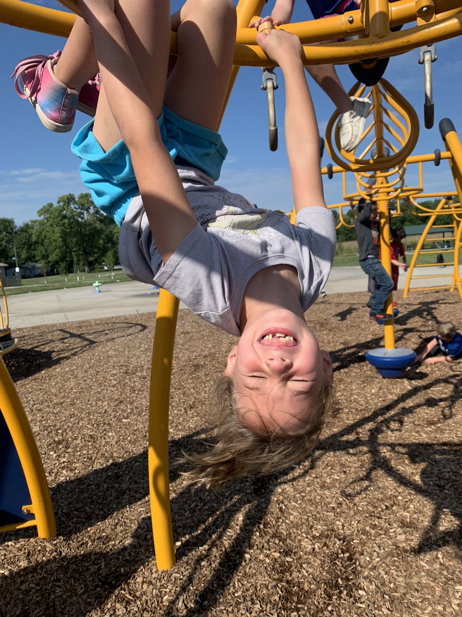 Miss Harris tweet media